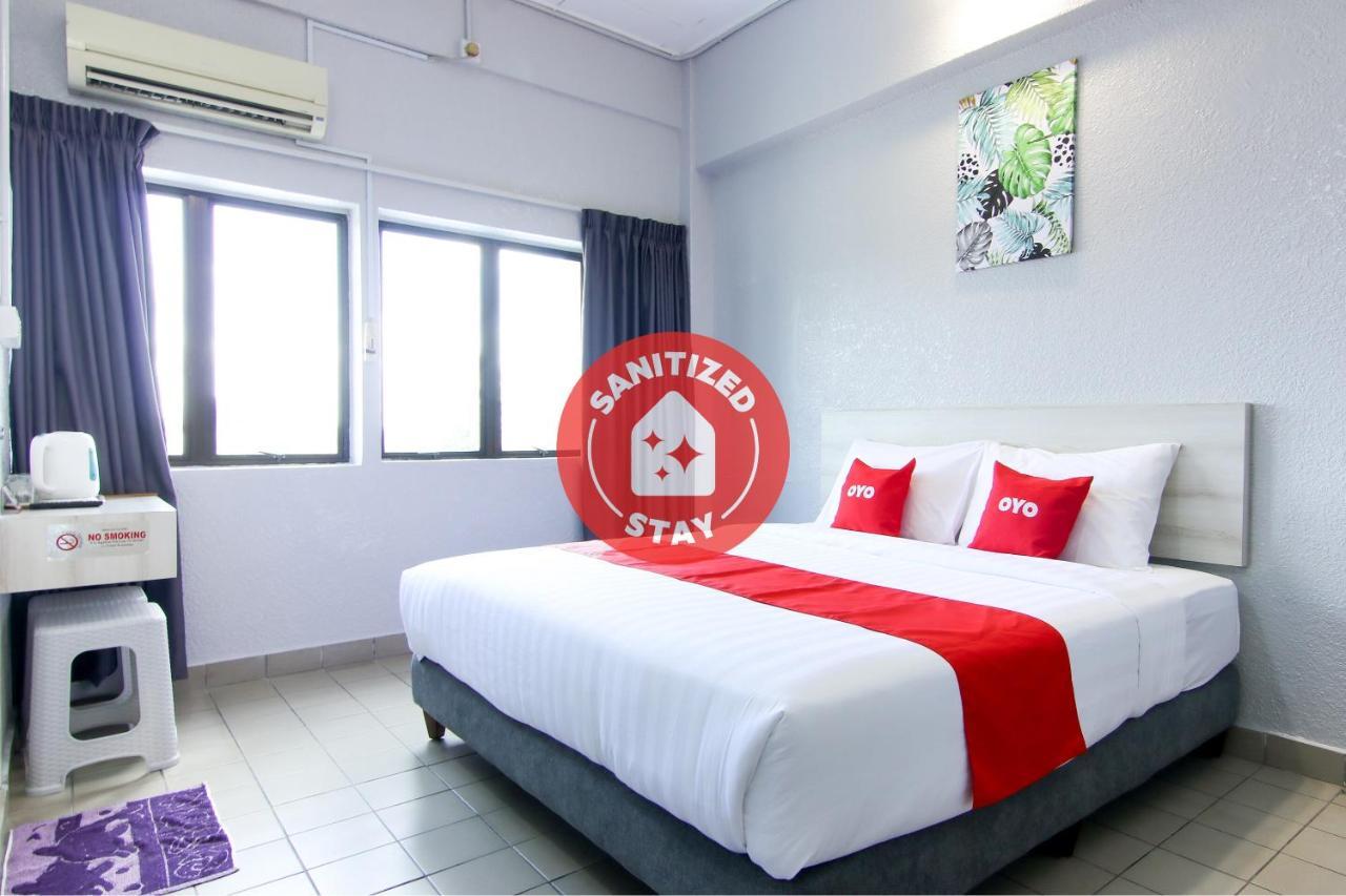 Hotel Oyo 89846 Lotus