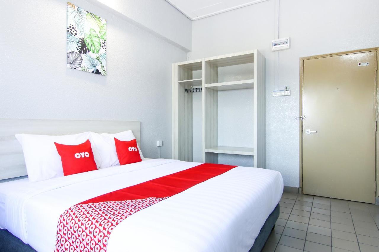 Hotel Oyo 89846 Lotus 2*