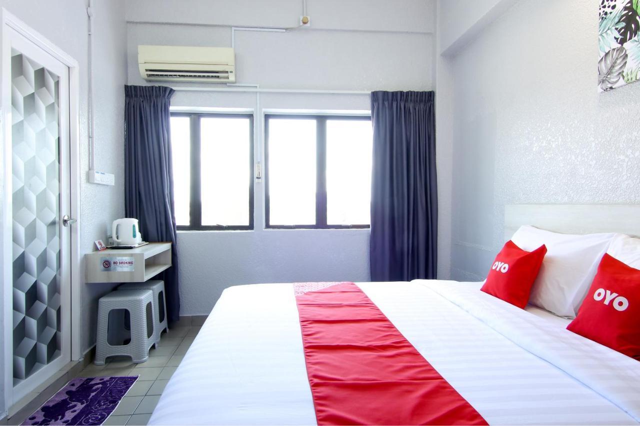 Hotel Oyo 89846 Lotus